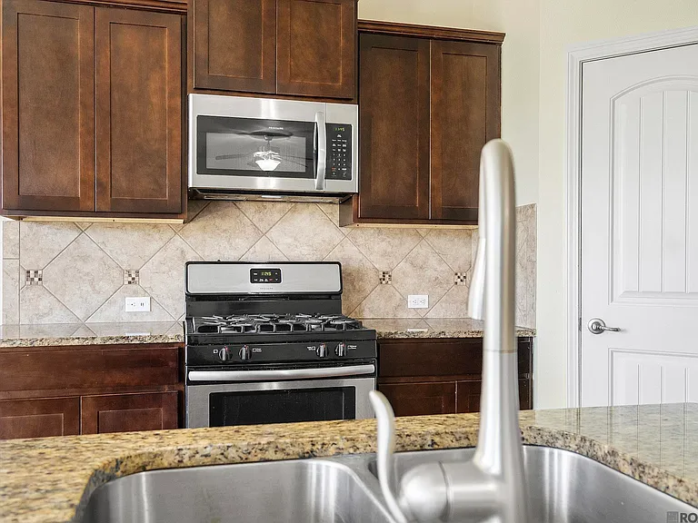 39363 Legacy Lake Dr — Photo 11