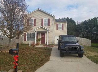 4437 Canaan Place Dr, Winston Salem, NC 27105