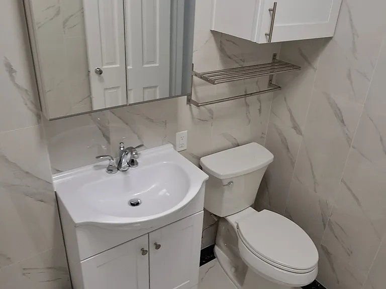 1534 S Spaulding Ave #1 — Photo 5