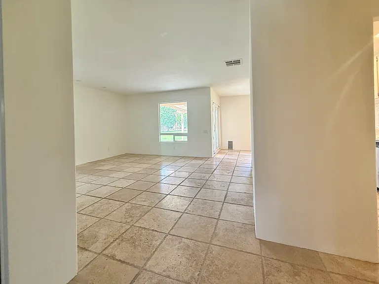 74315 Buttonwood Dr — Photo 5