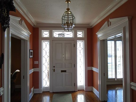 2nd image of 726 Earlwood Dr