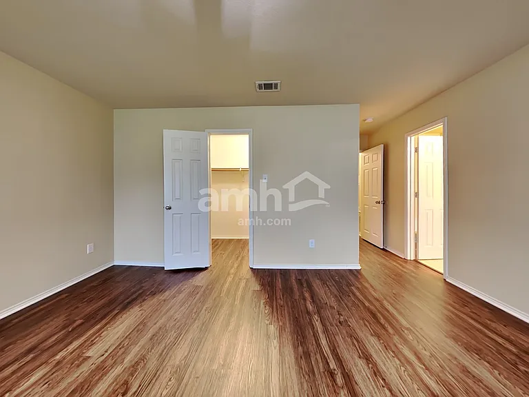 10305 Fossil Valley Dr — Photo 10