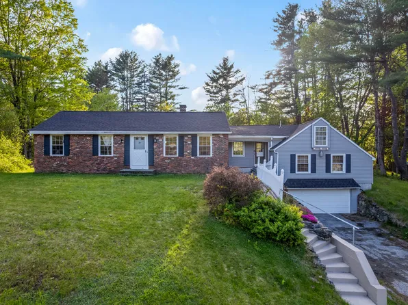 20 Sunderland Drive, Auburn, ME 04210