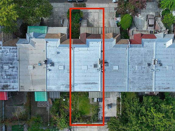 3rd image of 2161 E 14th St