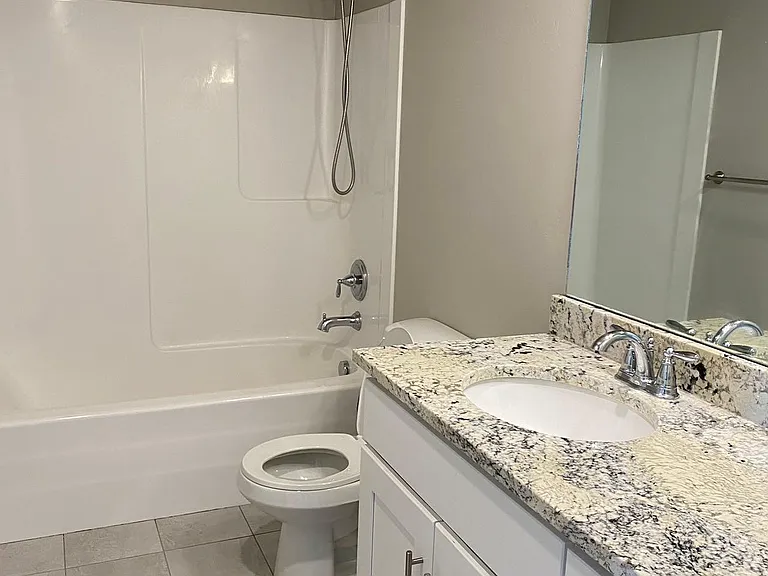 2323 N Wolfpack Way — Photo 3