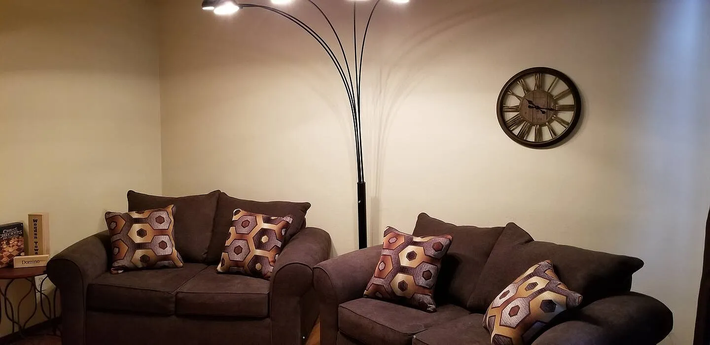 2 bed, 1100 sqft, $1,200 — Photo 2