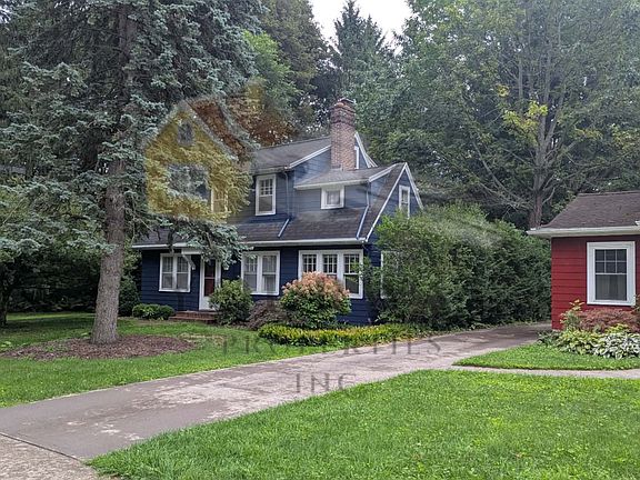 5th image of 11 Golf Ave