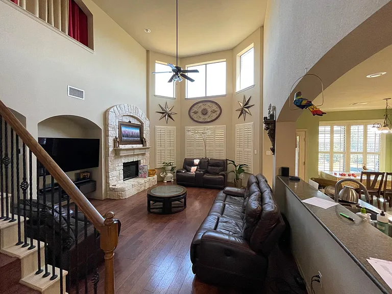 12812 Outlook Ave — Photo 30