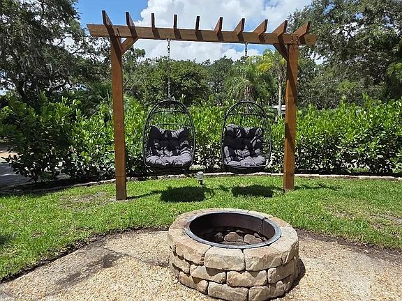 2nd image of 374 Bear Trl