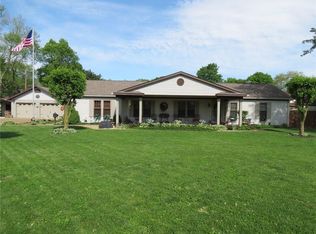 3421 Rost Dr, Columbus, IN 47203