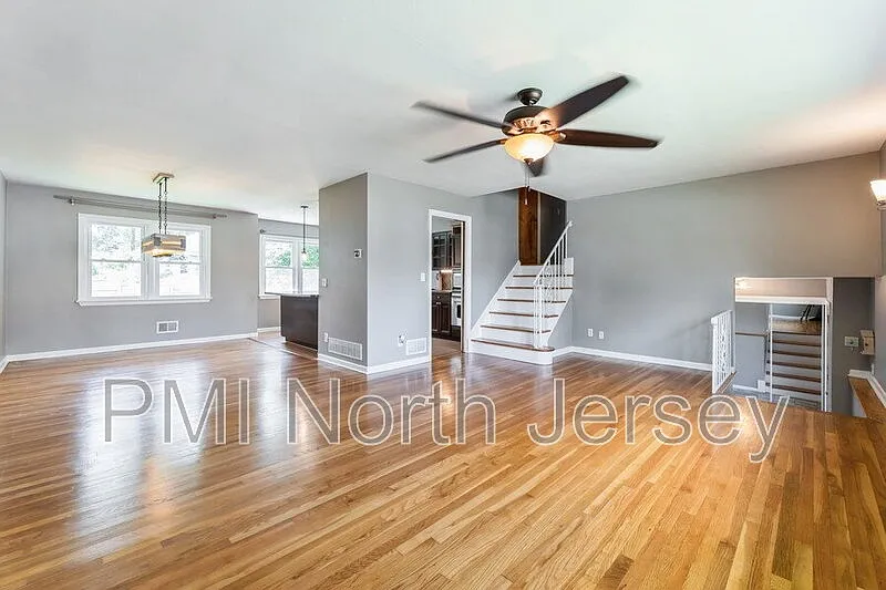 150 Pleasant Ave