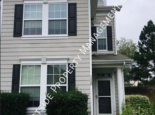 128 Point Comfort Ln, Cary, NC 27519