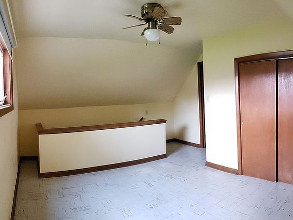 2nd floor non conforming BR 