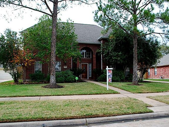 2nd image of 1211 Lake Estates Ct