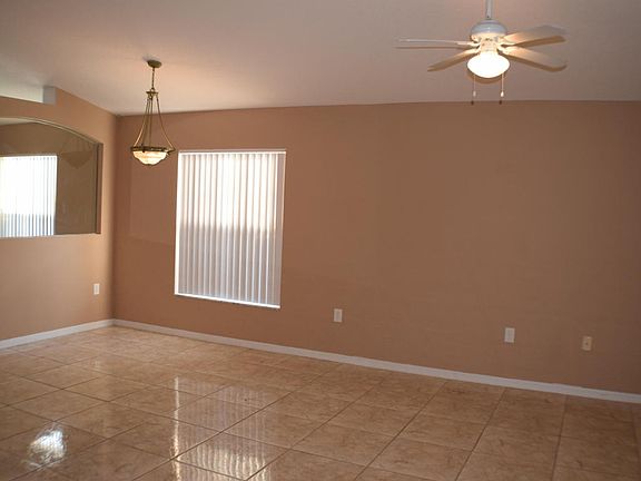 5th image of 14208 Colonial Lakes Dr