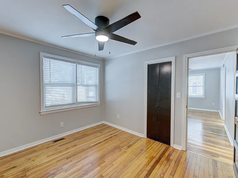 322 S Kilbourne Rd — Photo 15