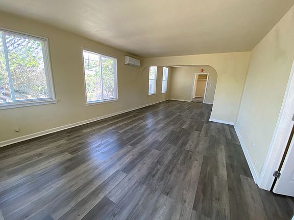 4th image of 870 Vine Hill Way