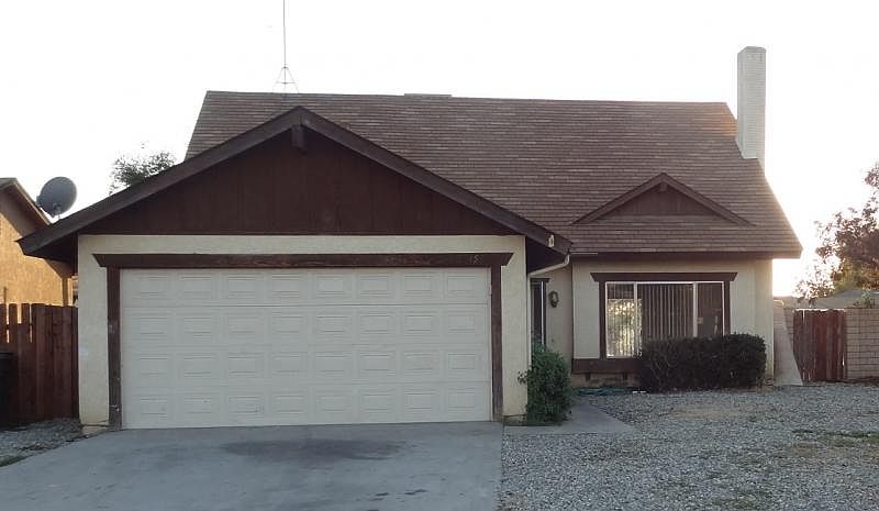 1st image of 24453 Oneida St