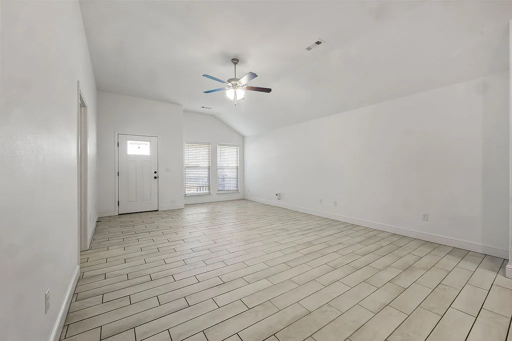 3 bed, 1513 sqft, $1,850 — Photo 3