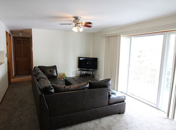 3rd image of 945 8th Ave APT 6