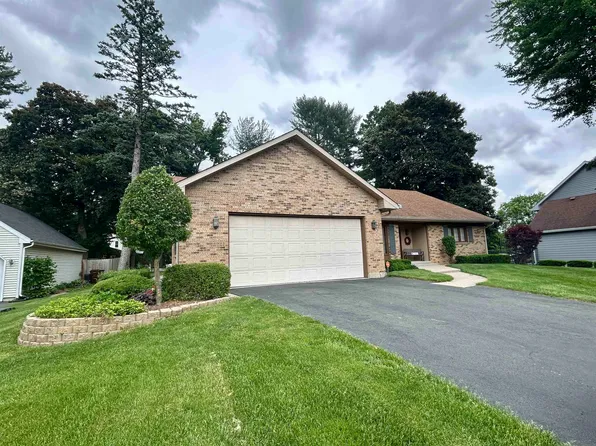 1834 Arnold Ave, Rockford, IL 61108