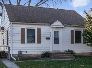 1141 18th Ave SW, Cedar Rapids, IA 52404