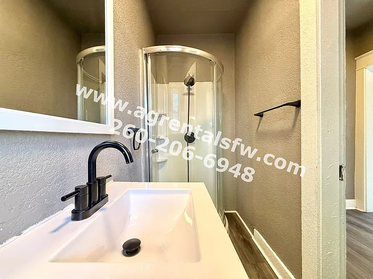 1512 Taylor St — Photo 5