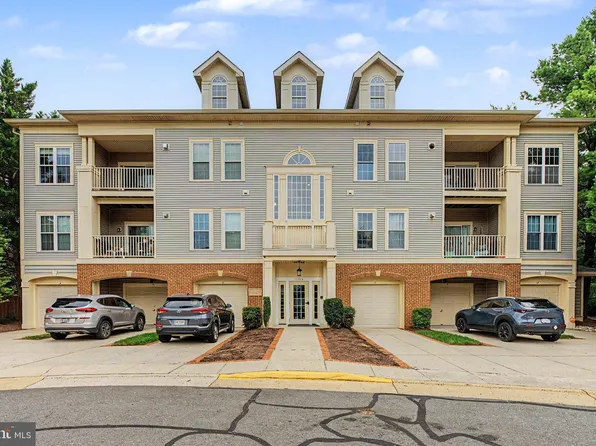 11326 Westbrook Dr #304, Fairfax, VA 22030
