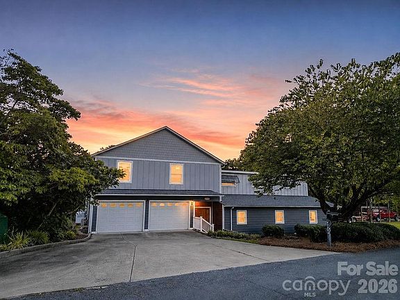 4th image of 47209 Paradise Ln