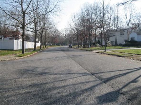 2nd image of 4 Wisteria Ln