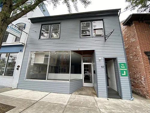 62 E King St Photo 1