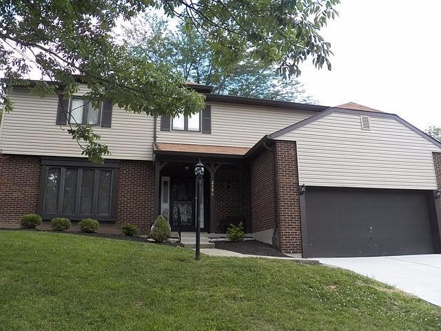 1st image of 2806 Queenswood Dr