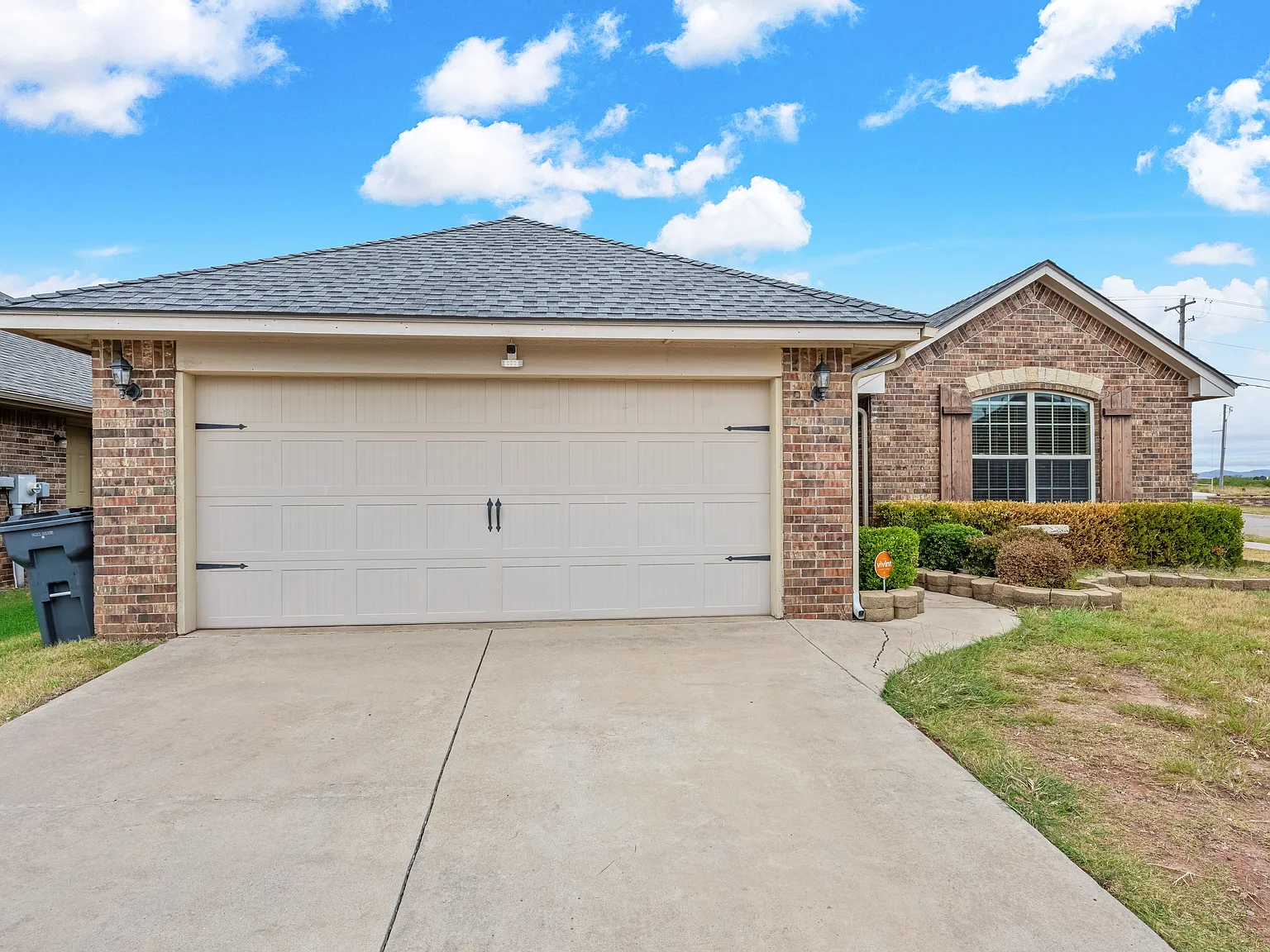 4 bed, 1600 sqft, $1,950 — Photo 3