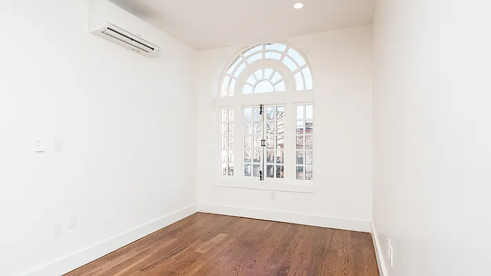 Rented by Nooklyn NYC LLC | media 15