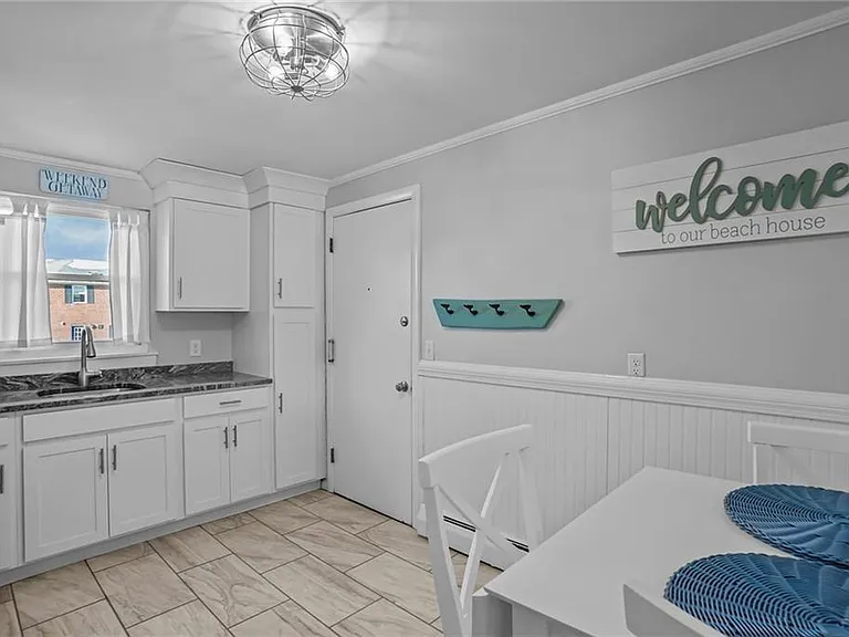70 Carroll Ave #310 — Photo 5
