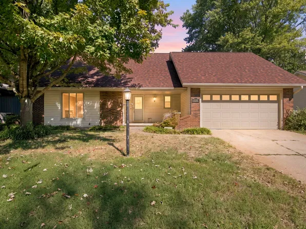 1537 E Price Street, Springfield, MO 65804
