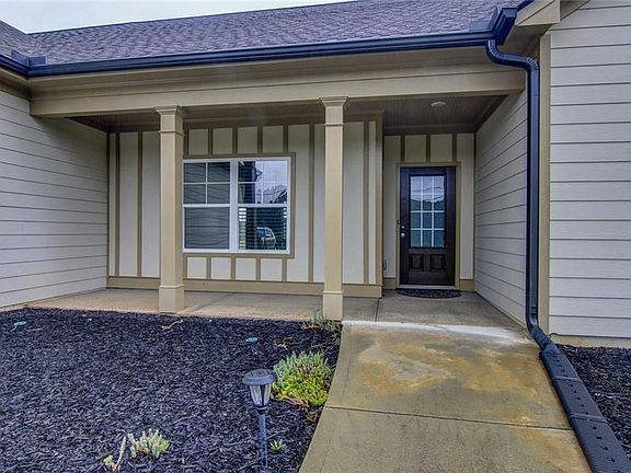 3rd image of 4365 Atha Cir