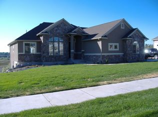 748 W Webb Rd, Draper, UT 84020