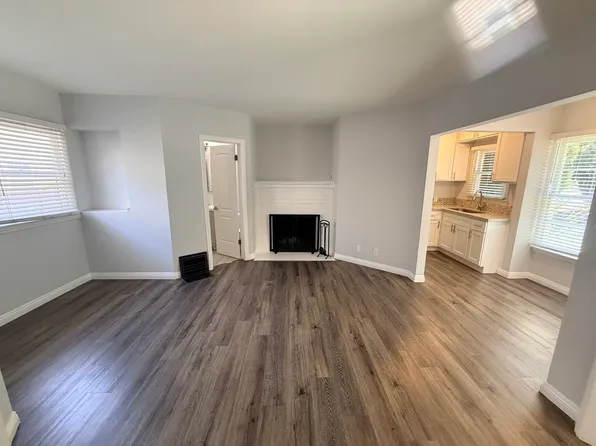 1813 W Victory Blvd, Burbank, CA 91506