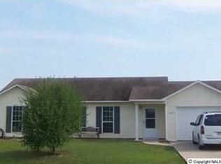 1524 Ready Section Rd, Hazel Green, AL 35750