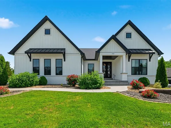 100 Chapel Grove Ct, Wentzville, MO 63385