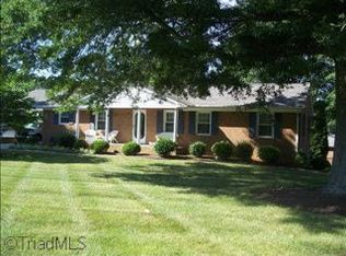 215 Beaucrest St, Kernersville, NC 27284