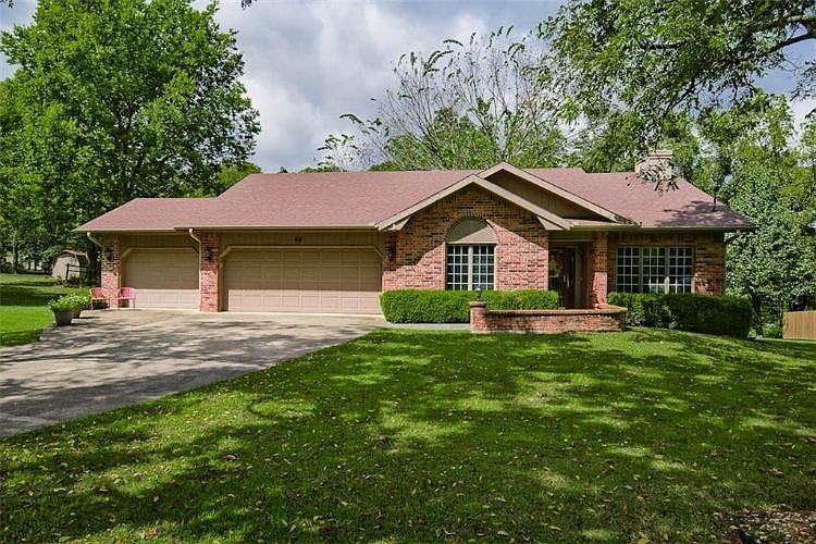 1st image of 46 Ettington Dr