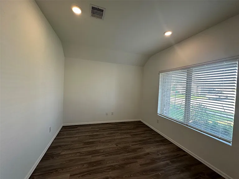 5111 Winslow Grove Dr — Photo 14