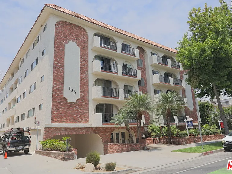 125 Montana Ave #101 — Photo 1