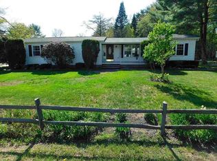 20 Carr Rd, Saratoga Springs, NY 12866