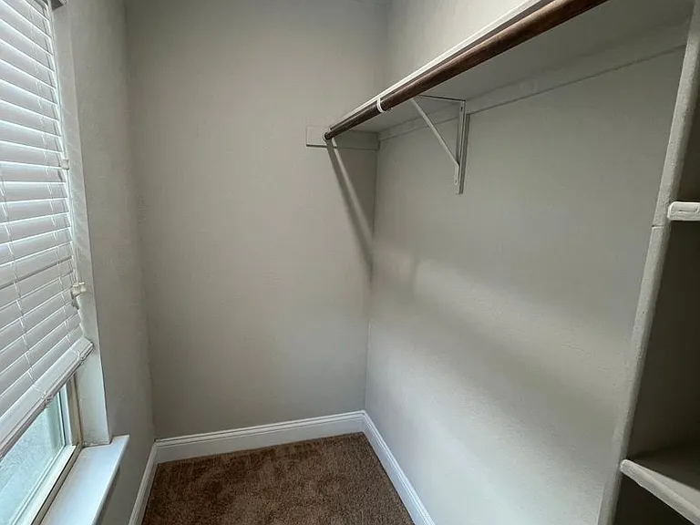 7417 Savannah Brks — Photo 30