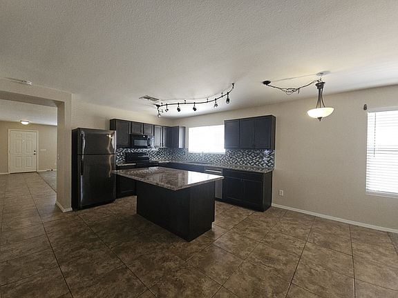 4th image of 8547 E Lobo Ave