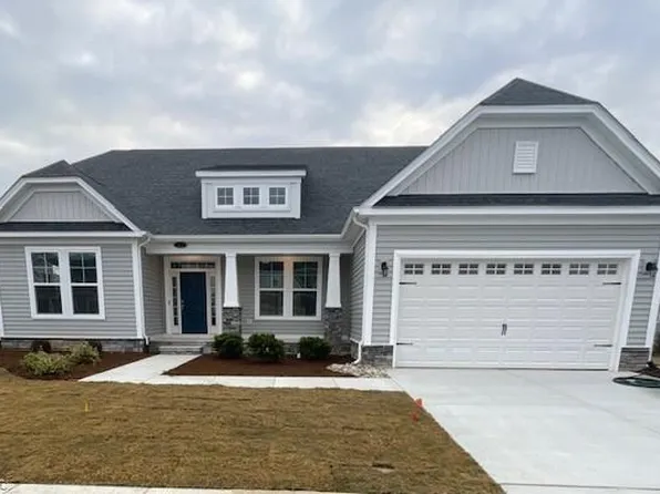411 Regency St, Chesapeake, VA 23320