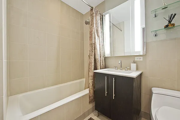 Rented by Compass | media 12